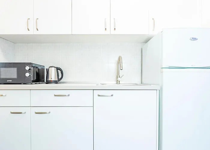Amarena Studio With Free Private Parking