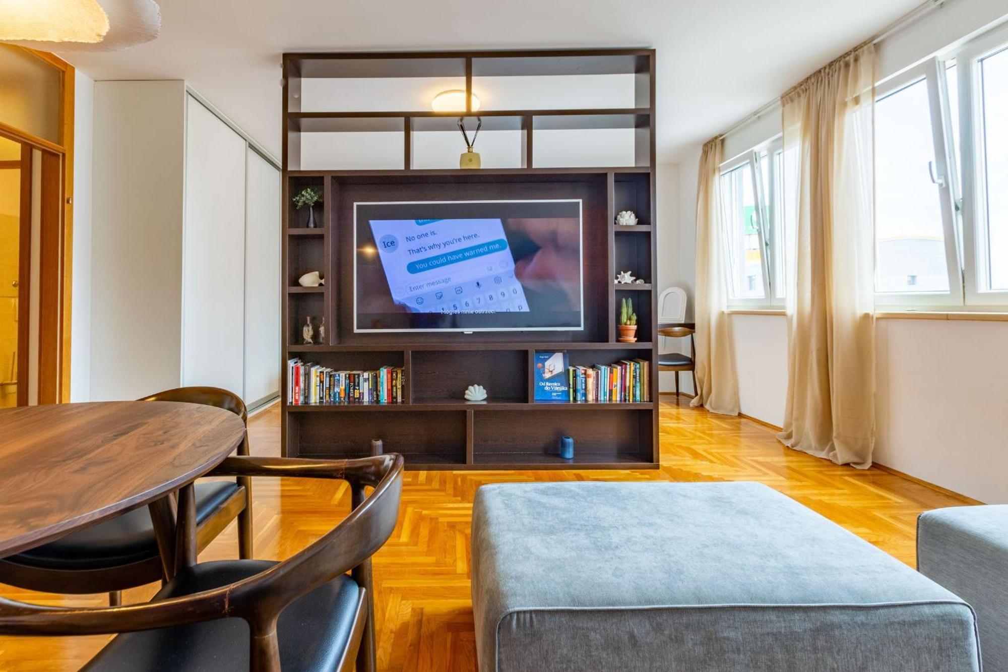 Apartment Amarena With Parking