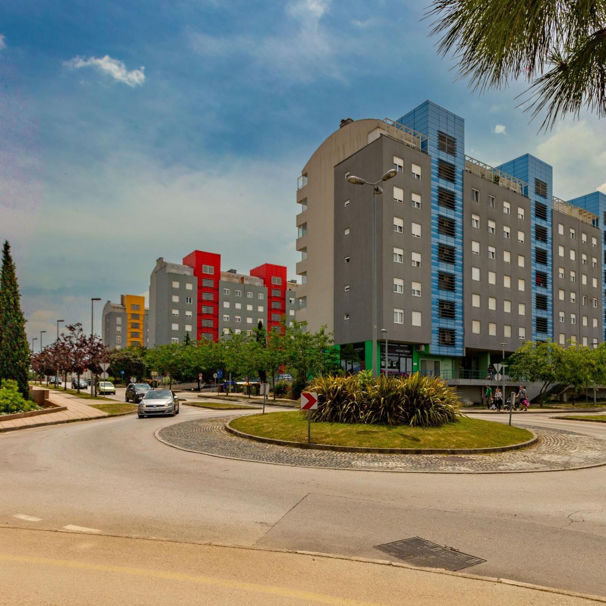 Amarena With Parking *